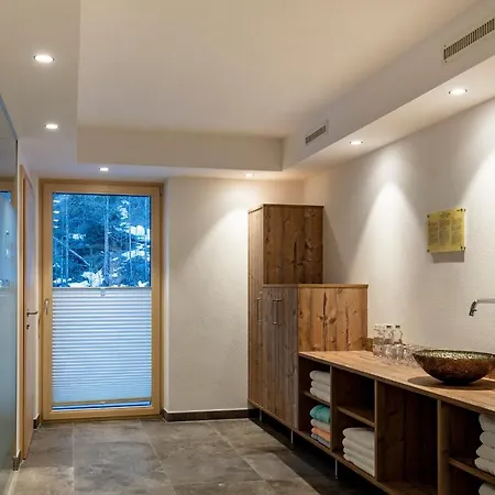 Alpenjuwel 아파트 *