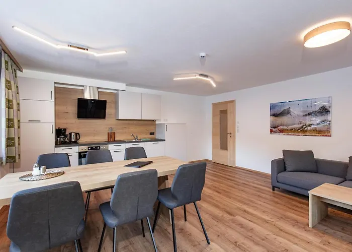 Апартаменти Alpenjuwel Зельден